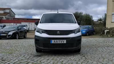 Vendo Peugeot Partner 2020 - 14490 EUR, 113847 km - AUTO.MOTO.pt