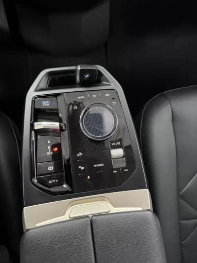 Vendo BMW iX 2024 - 62500 EUR, 12502 km - AUTO.MOTO.pt