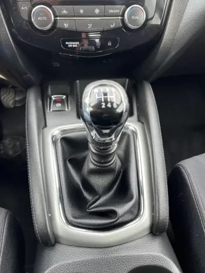 Sell Nissan Qashqai 2015 - 15990 EUR, 132687 km - AUTO.MOTO.pt