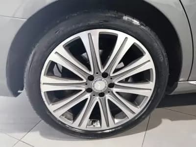 Sell Mercedes-Benz E 220 2017 - 21990 EUR, 249791 km - AUTO.MOTO.pt