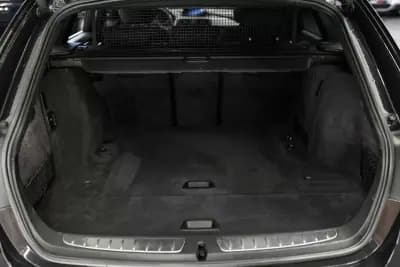 Vendo BMW 318 2015 - 20490 EUR, 163241 km - AUTO.MOTO.pt