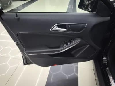 Vendo Mercedes-Benz GLA 200 2014 - 22950 EUR, 245585 km - AUTO.MOTO.pt