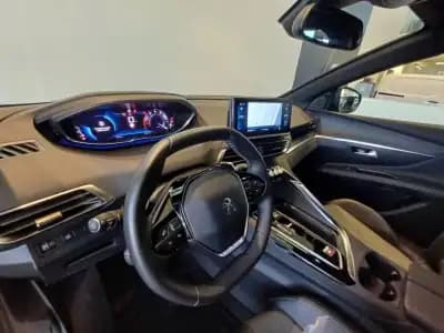 Sell Peugeot 5008 2024 - 31500 EUR, 12350 km - AUTO.MOTO.pt