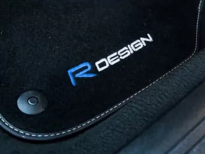 Vendo Volvo V40 2013 - 10490 EUR, 224000 km - AUTO.MOTO.pt