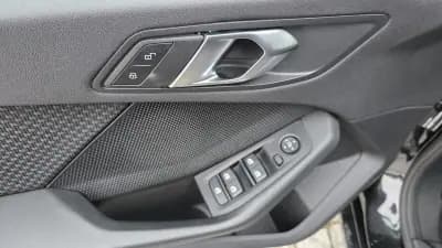 Sell BMW 116 2021 - 19990 EUR, 114000 km - AUTO.MOTO.pt