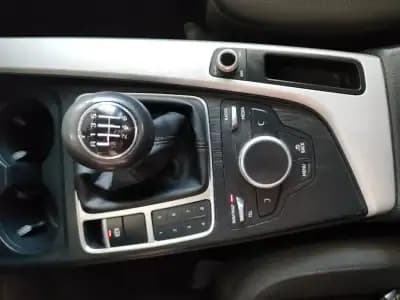 Vendo Audi A4 Avant 2016 - 16250 EUR, 212000 km - AUTO.MOTO.pt