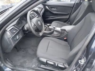 Vendo BMW 320 2013 - 14750 EUR, 170000 km - AUTO.MOTO.pt