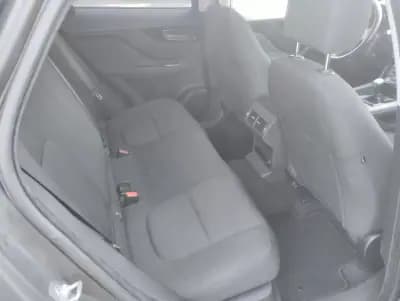 Vendo Jaguar F-Pace 2017 - 24900 EUR, 180000 km - AUTO.MOTO.pt