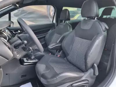 Vendo Citroën DS3 2011 - 8500 EUR, 146000 km - AUTO.MOTO.pt