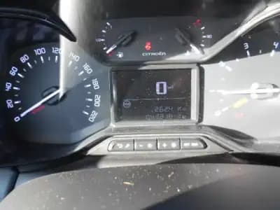 Vendo Citroën C3 Aircross 2023 - 16900 EUR, 40557 km - AUTO.MOTO.pt