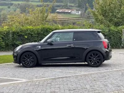 Vendo MINI 2017 - 14999 EUR, 131500 km - AUTO.MOTO.pt