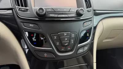 Vendo Opel Insignia 2016 - 13500 EUR, 164000 km - AUTO.MOTO.pt