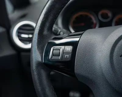 Vendo Opel Corsa 2014 - 8990 EUR, 139000 km - AUTO.MOTO.pt