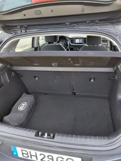 Sell Kia Stonic 2018 - 15900 EUR, 145020 km - AUTO.MOTO.pt