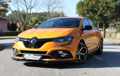 Vendo Renault Mégane 2019 - 43990 EUR, 42000 km - AUTO.MOTO.pt