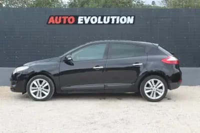 Vendo Renault Mégane 2011 - 8450 EUR, 134000 km - AUTO.MOTO.pt