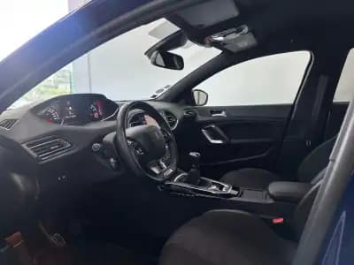 Sell Peugeot 308 2024 - 14990 EUR, 91000 km - AUTO.MOTO.pt