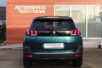 Vendo Peugeot 5008 2018 - 21990 EUR, 116000 km - AUTO.MOTO.pt