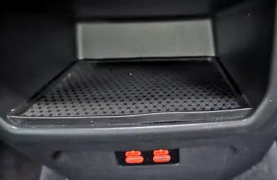 Sell BMW 216 Gran Coupé 2021 - 28999 EUR, 100000 km - AUTO.MOTO.pt