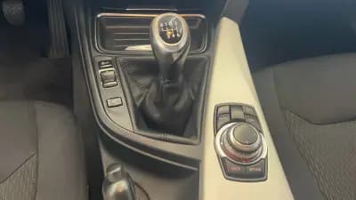 Vendo BMW 318 2013 - 13990 EUR, 216833 km - AUTO.MOTO.pt