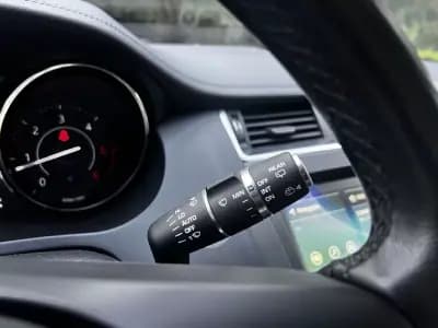 Sell Jaguar E-Pace 2018 - 29750 EUR, 77000 km - AUTO.MOTO.pt