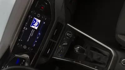 Vendo Volkswagen Taigo 2024 - 20850 EUR, 36000 km - AUTO.MOTO.pt