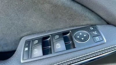 Sell Mercedes-Benz CLA 200 2019 - 29990 EUR, 33564 km - AUTO.MOTO.pt