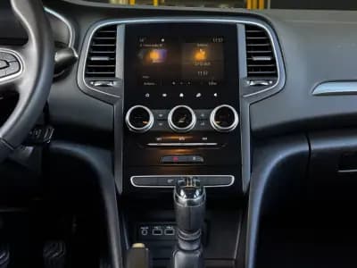 Vendo Renault Mégane Sport Tourer 2022 - 16990 EUR, 132900 km - AUTO.MOTO.pt