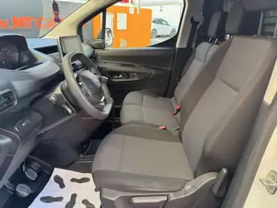 Vendo Peugeot Partner 2022 - 13900 EUR, 118623 km - AUTO.MOTO.pt
