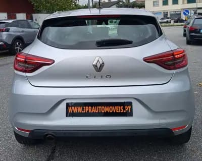 Sell Renault Clio 2021 - 12990 EUR, 122500 km - AUTO.MOTO.pt
