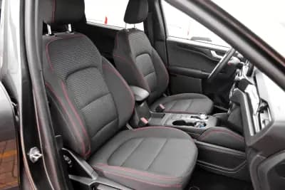 Vendo Ford Kuga 2022 - 29900 EUR, 80756 km - AUTO.MOTO.pt