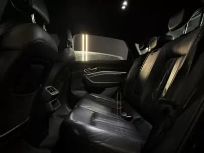 Vendo Audi e-tron Sportback 2022 - 39990 EUR, 95200 km - AUTO.MOTO.pt