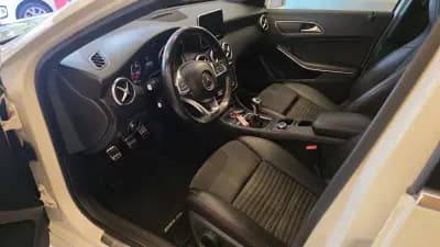 Vendo Mercedes-Benz A 200 2016 - 19950 EUR, 229807 km - AUTO.MOTO.pt
