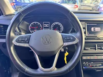 Vendo Volkswagen T-Cross 2023 - 17990 EUR, 115000 km - AUTO.MOTO.pt