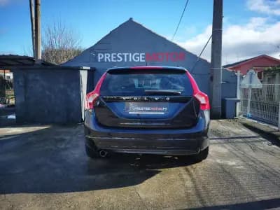 Vendo Volvo V60 2014 - 12900 EUR, 172000 km - AUTO.MOTO.pt