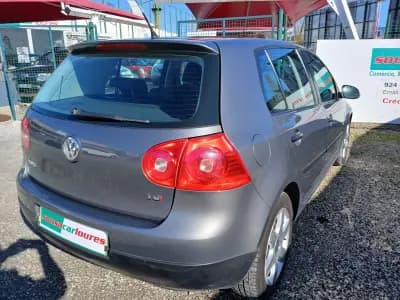 Vendo Volkswagen Golf 2006 - 7150 EUR, 102943 km - AUTO.MOTO.pt