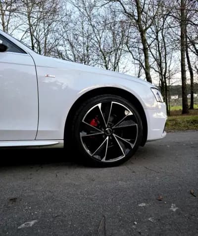 Vendo Audi A4 Avant 2014 - 16990 EUR, 167000 km - AUTO.MOTO.pt