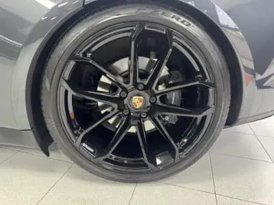 Sell Porsche Taycan 2021 - 63000 EUR, 95033 km - AUTO.MOTO.pt