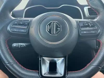 Vendo MG ZS 2023 - 21750 EUR, 26148 km - AUTO.MOTO.pt