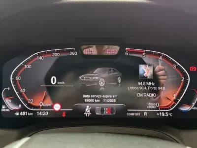 Vendo BMW 320 2019 - 21990 EUR, 243987 km - AUTO.MOTO.pt