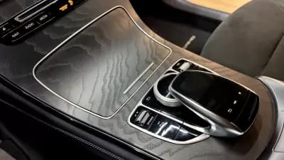 Sell Mercedes-Benz GLC 220 2018 - 34970 EUR, 178000 km - AUTO.MOTO.pt