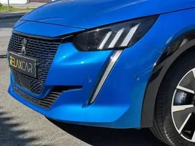 Vendo Peugeot e-208 2020 - 17500 EUR, 77000 km - AUTO.MOTO.pt