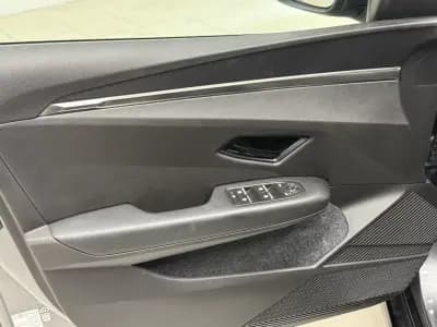 Vendo Renault Mégane E-Tech 2022 - 23890 EUR, 69000 km - AUTO.MOTO.pt