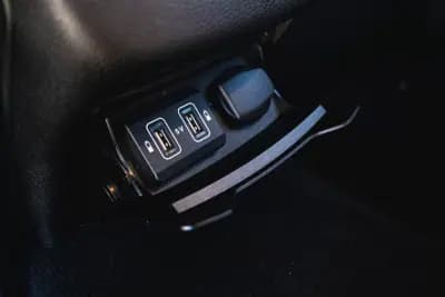 Vendo Mercedes-Benz C 220 2020 - 30900 EUR, 169000 km - AUTO.MOTO.pt