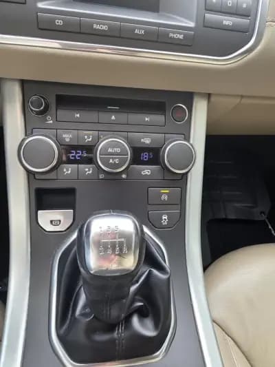 Sell Land Rover Range Rover Evoque 2012 - 15900 EUR, 290000 km - AUTO.MOTO.pt