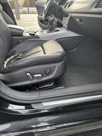 Vendo Audi A6 Avant 2017 - 19750 EUR, 258000 km - AUTO.MOTO.pt