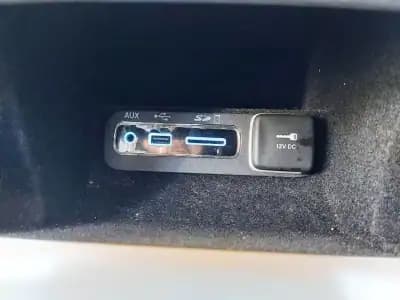 Sell Jeep Grand Cherokee 2016 - 34950 EUR, 135350 km - AUTO.MOTO.pt