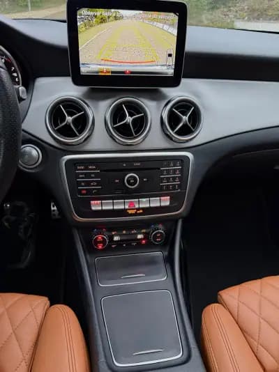 Sell Mercedes-Benz GLA 180 2020 - 25750 EUR, 160000 km - AUTO.MOTO.pt