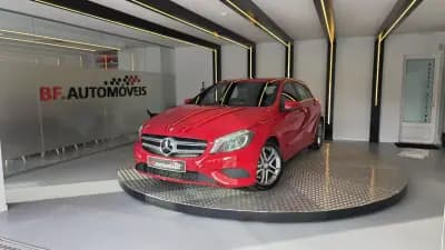 Vendo Mercedes-Benz A 160 2015 - 15900 EUR, 208637 km - AUTO.MOTO.pt