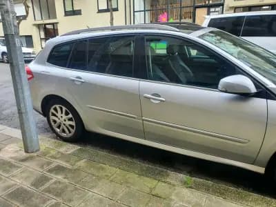 Vendo Renault Laguna Break 2008 - 4400 EUR, 247000 km - AUTO.MOTO.pt